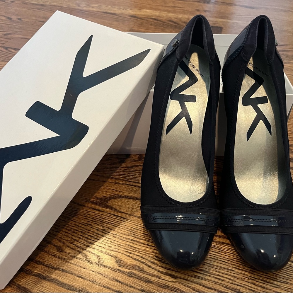 Anne Klein Navy Pumps